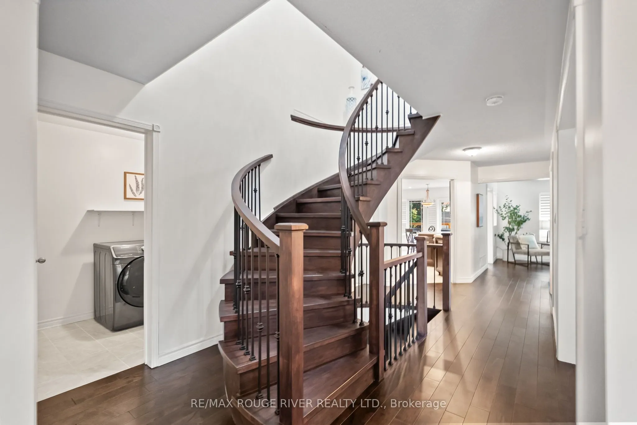 31 Kerrison Drive W
