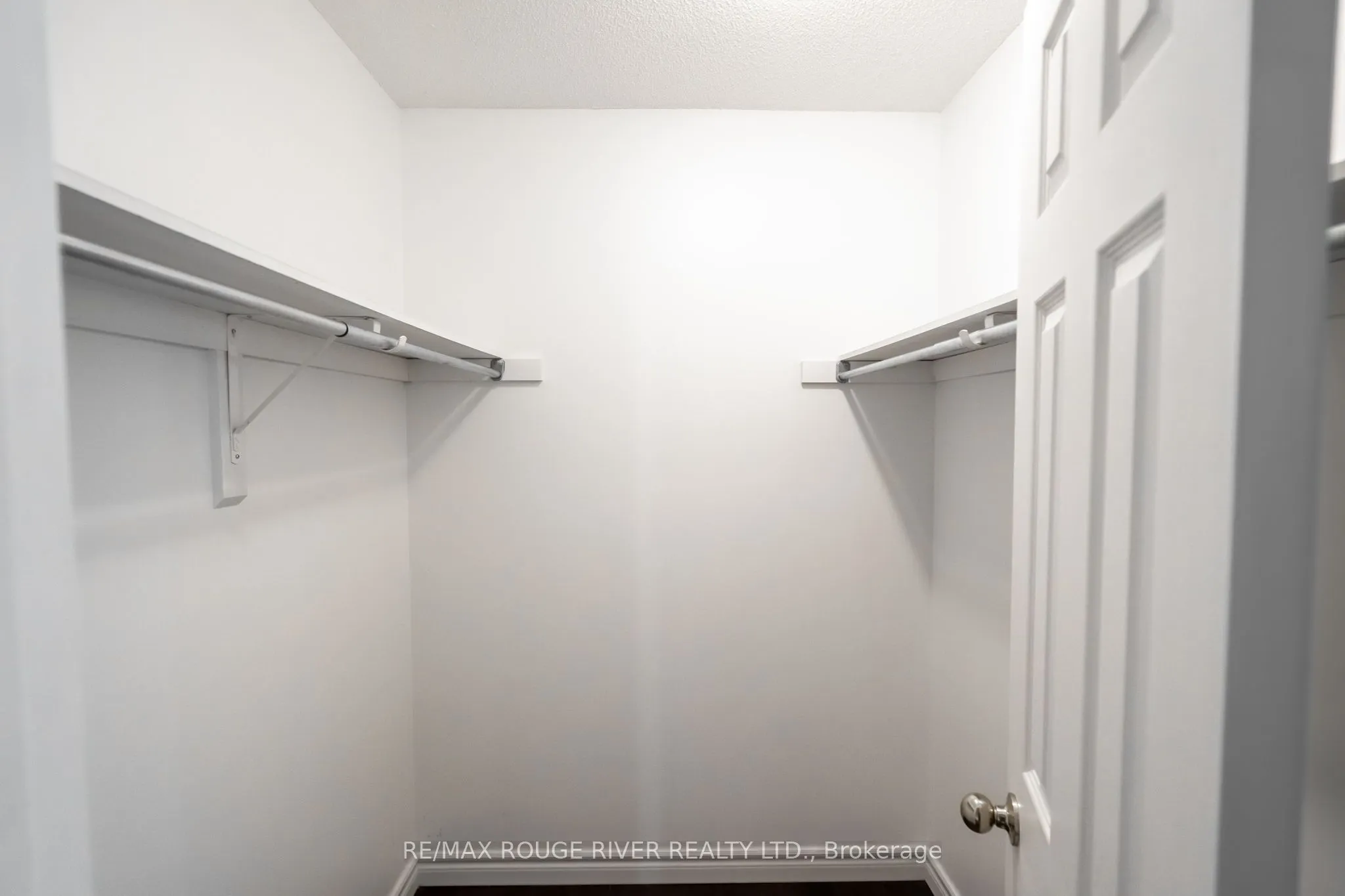 31 Kerrison Drive W