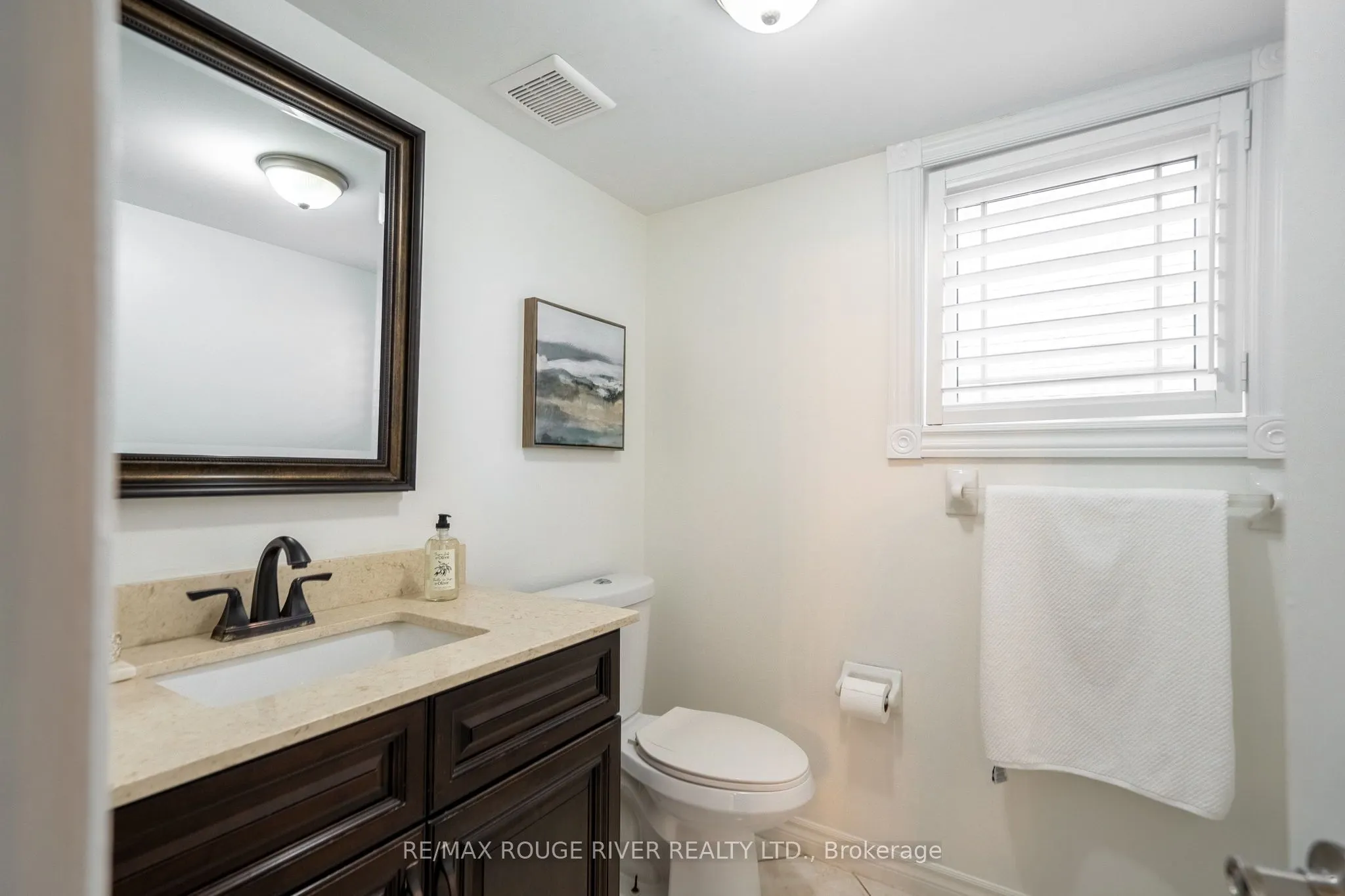 31 Kerrison Drive W