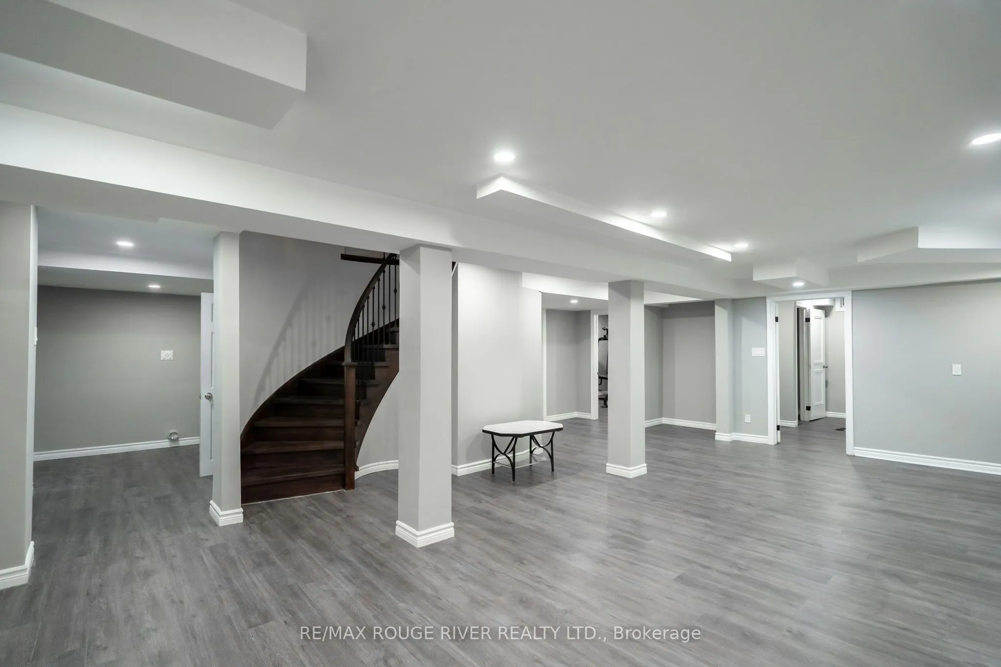 31 Kerrison Drive W