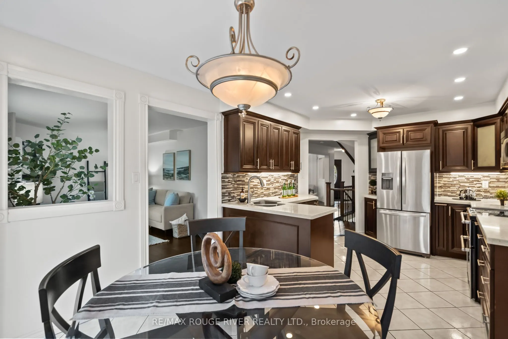 31 Kerrison Drive W