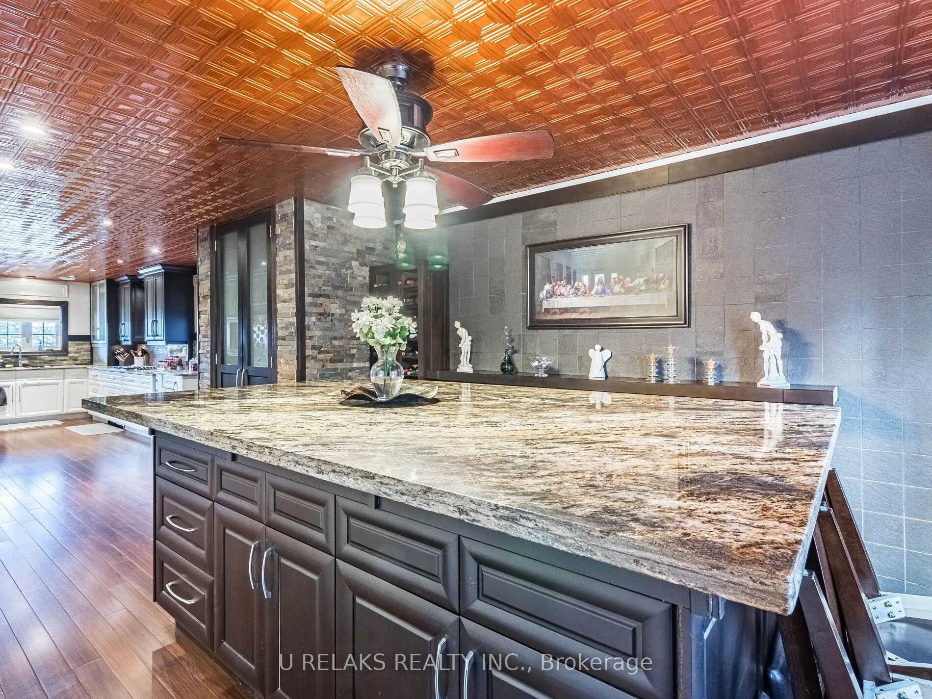 172 Melissa Crescent