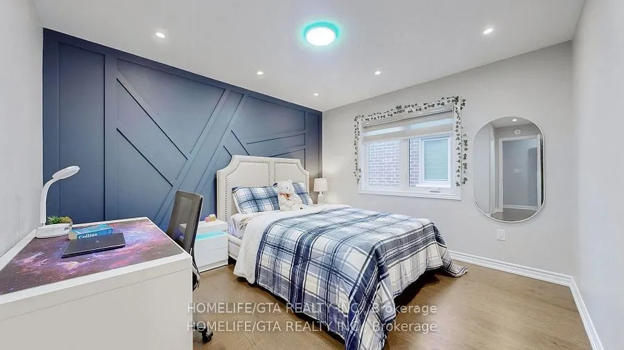 524 Coronation Road
