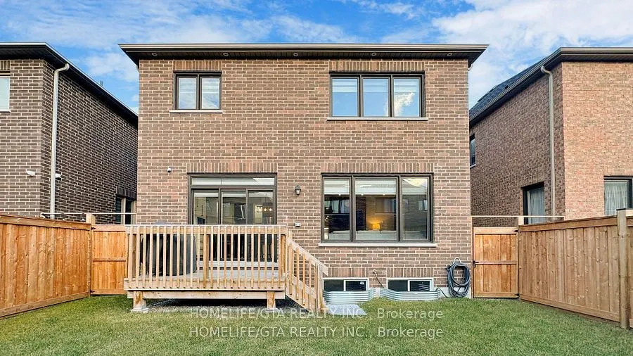 524 Coronation Road