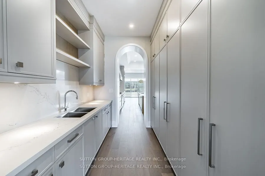 23 Dexshire Drive