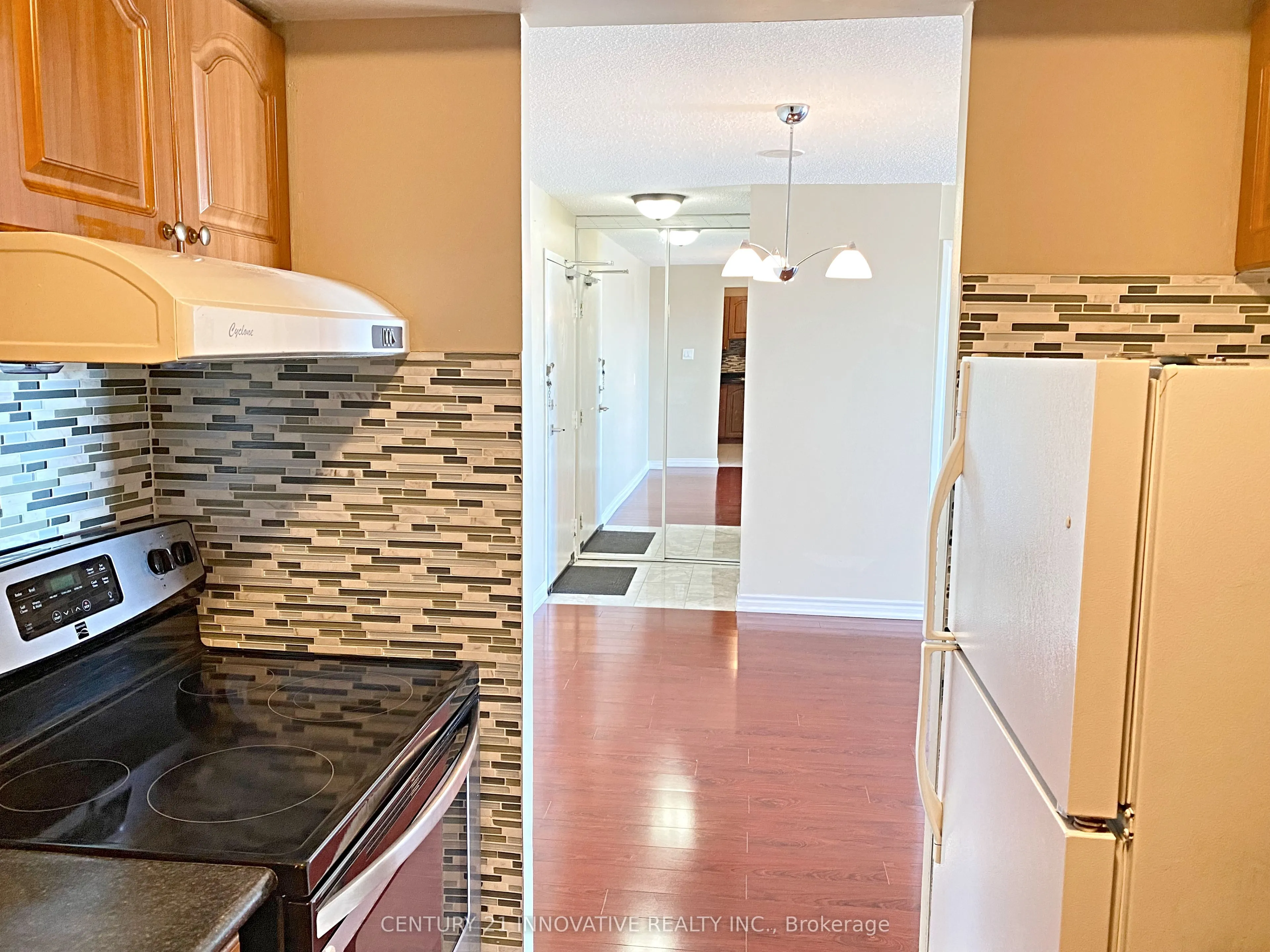 10 Tapscott Road, #1207