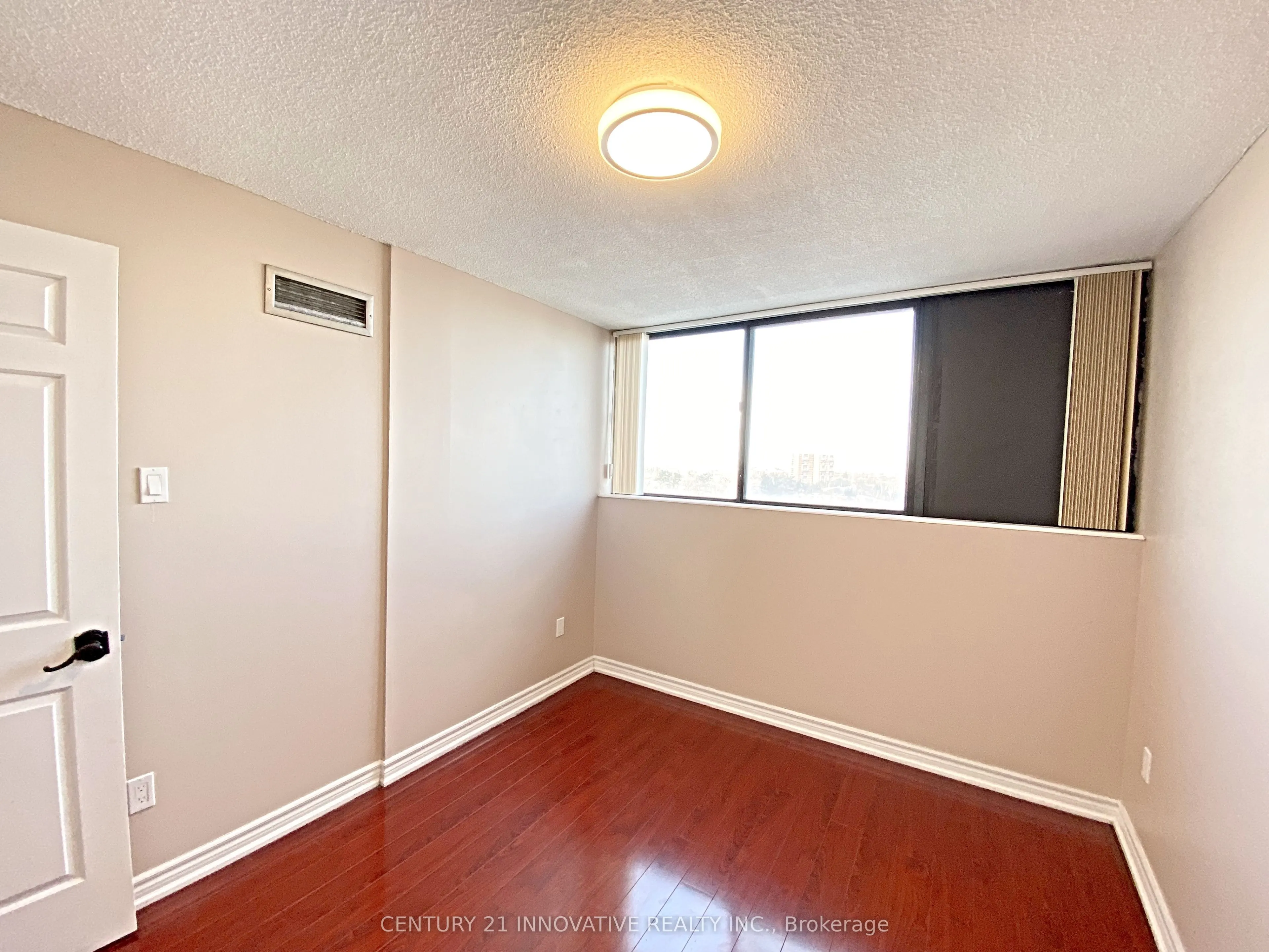 10 Tapscott Road, #1207