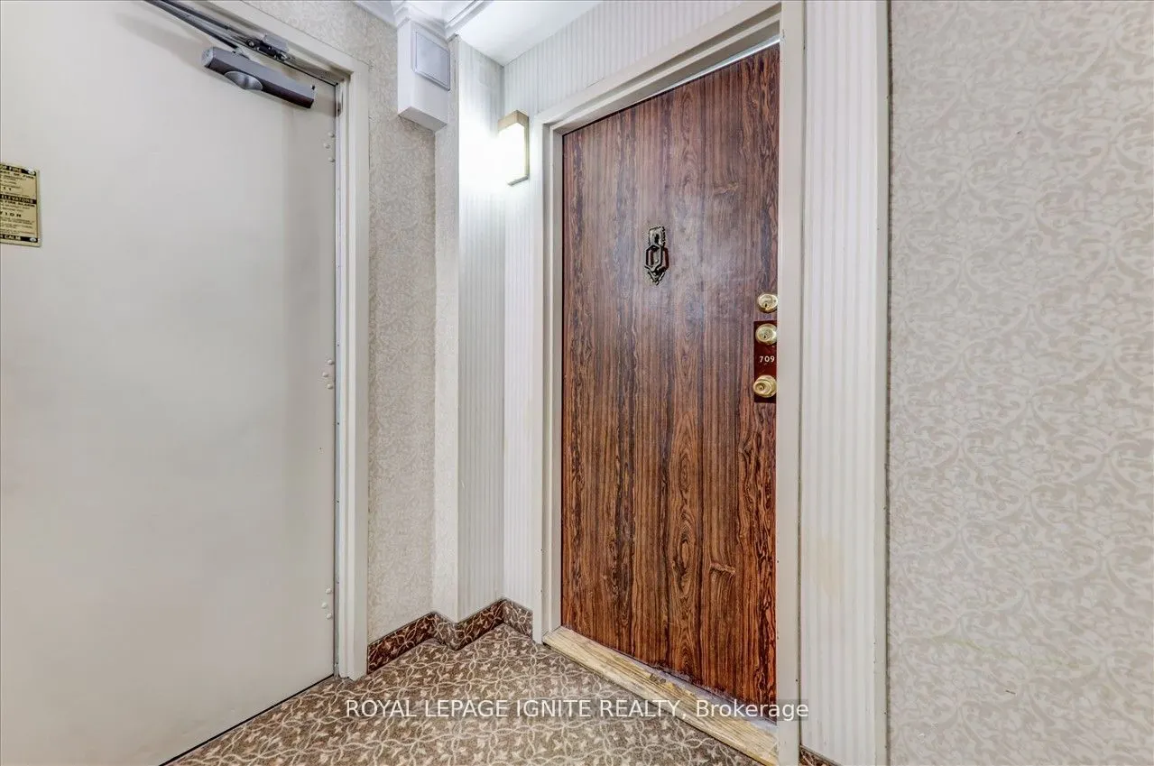25 Silver Springs Boulevard #709