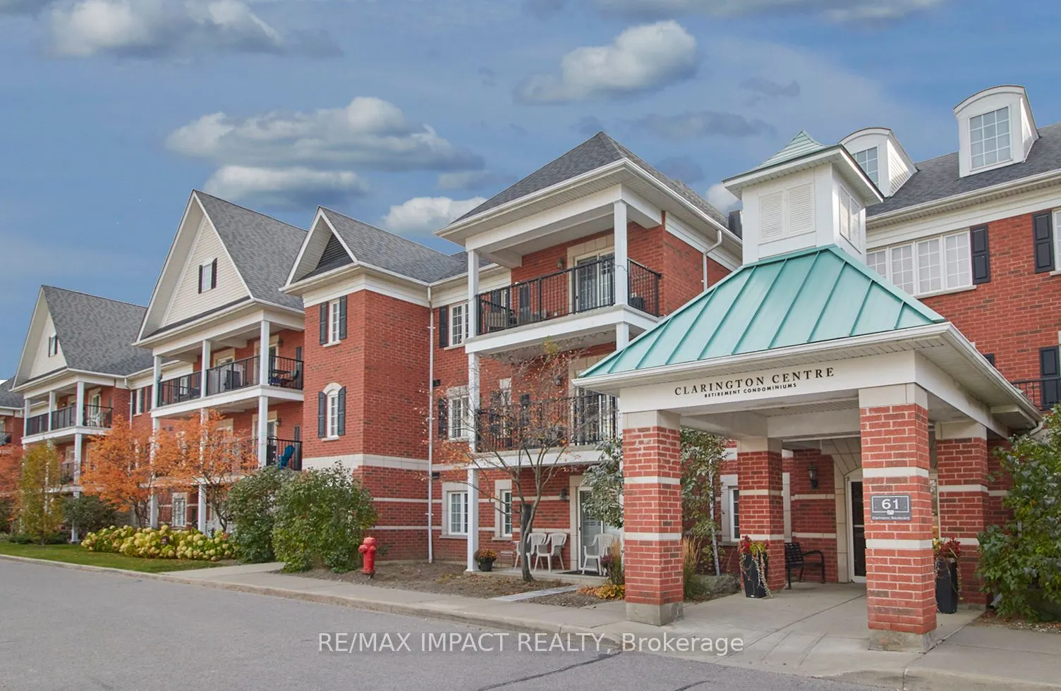 61 Clarington Boulevard N, #105