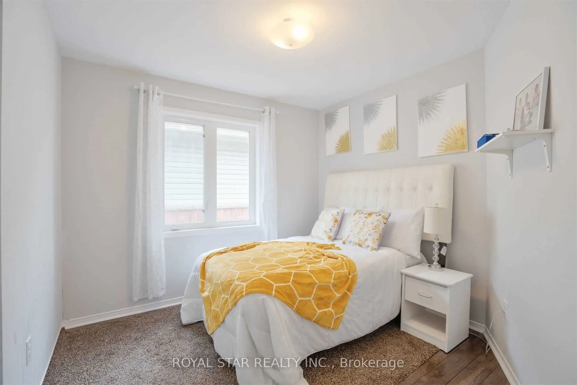 527 Rossland Road E