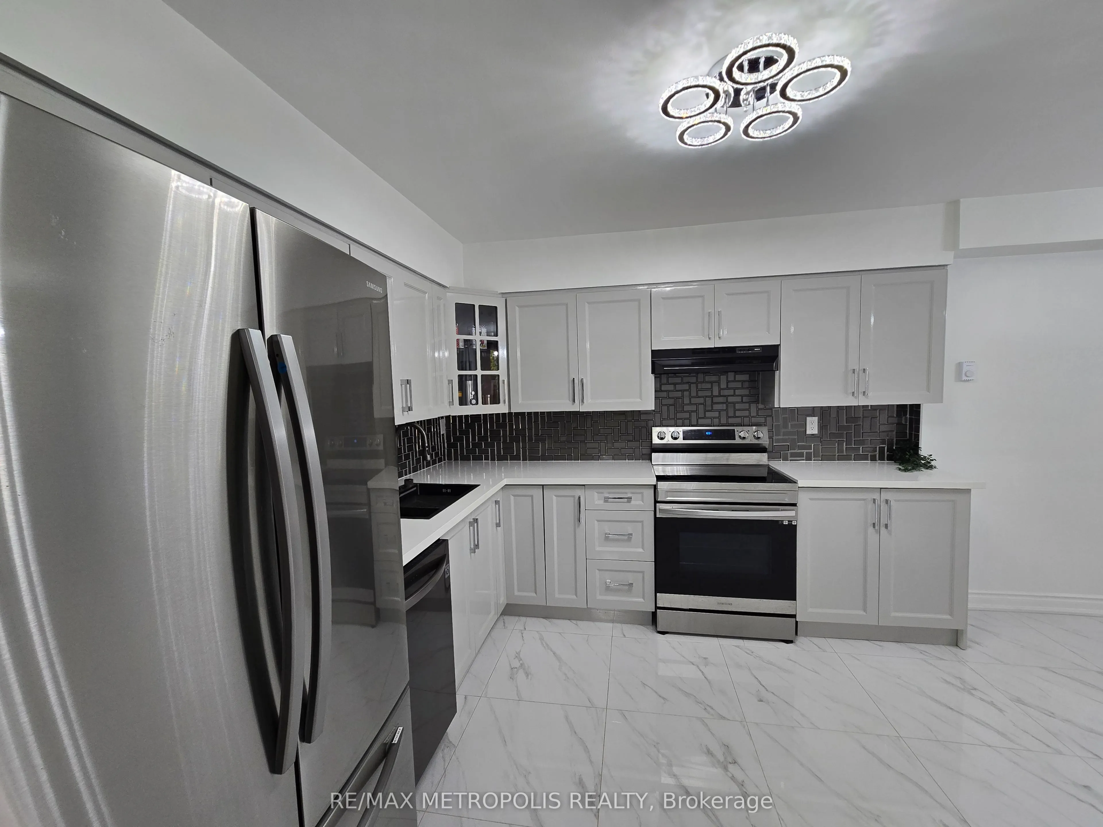 1701 Mccowan Road, #107