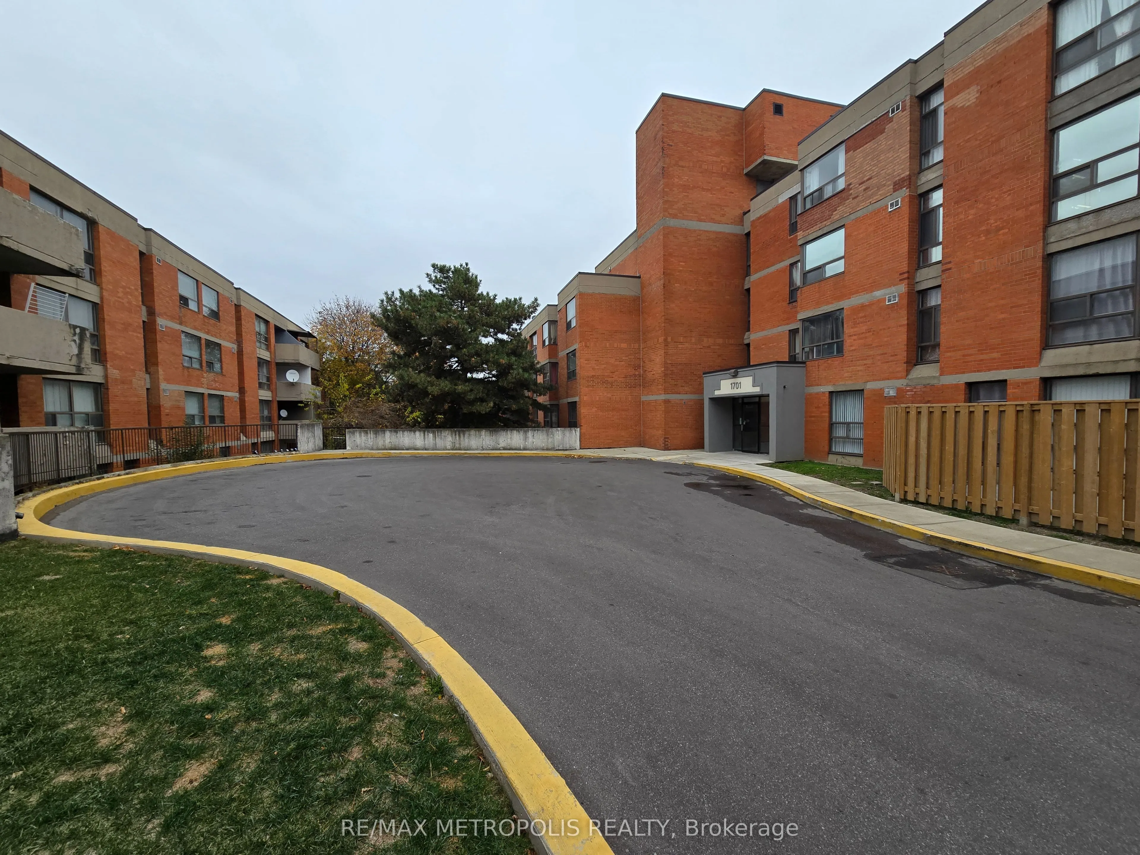 1701 Mccowan Road, #107