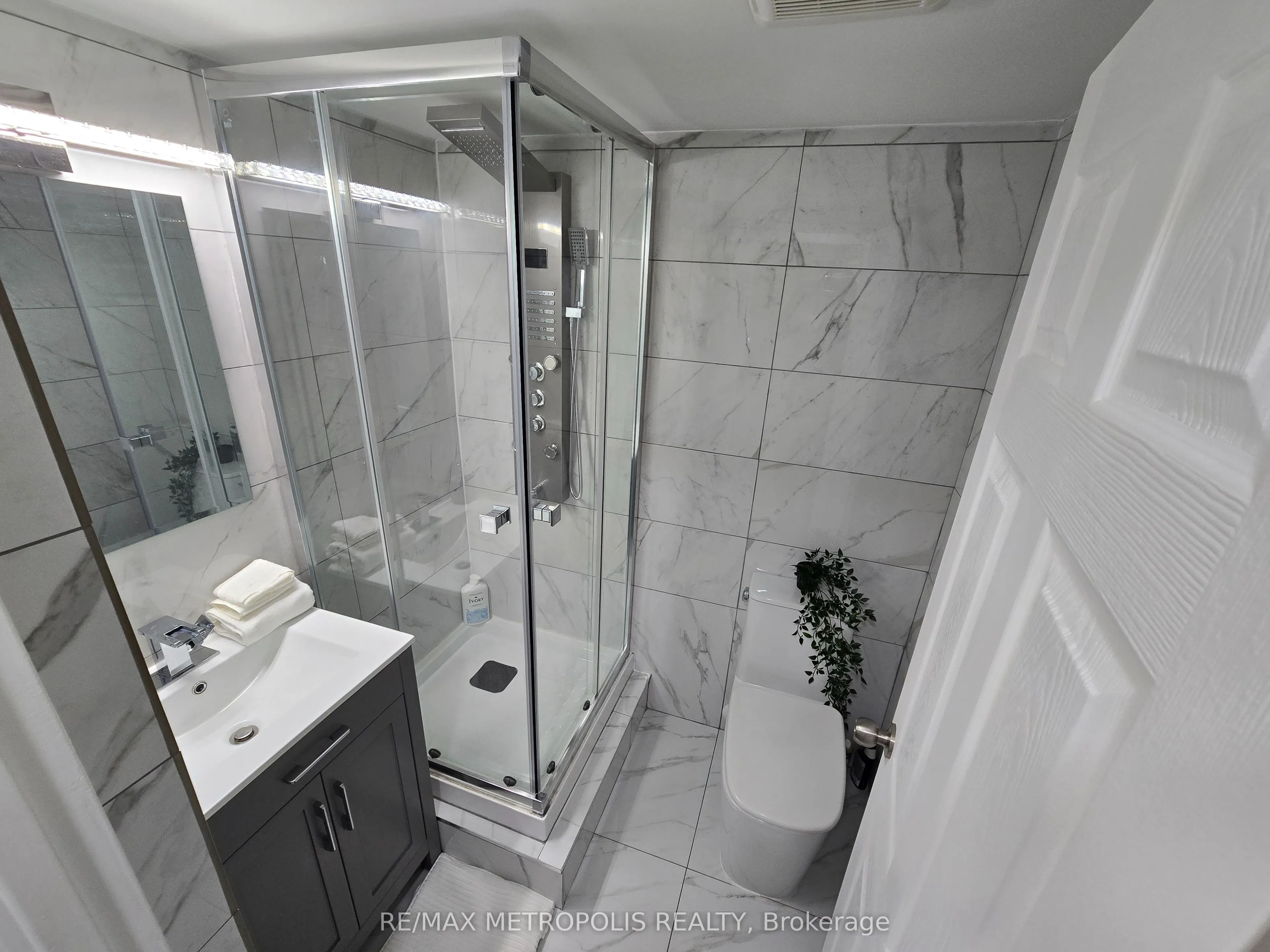 1701 Mccowan Road, #107