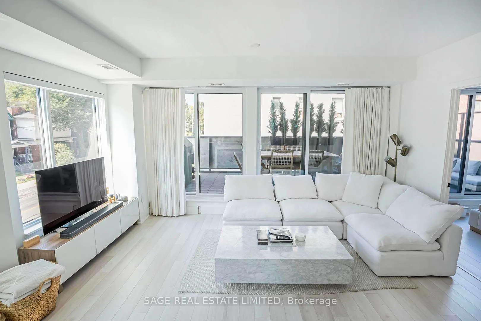 1888 Queen Street E #206