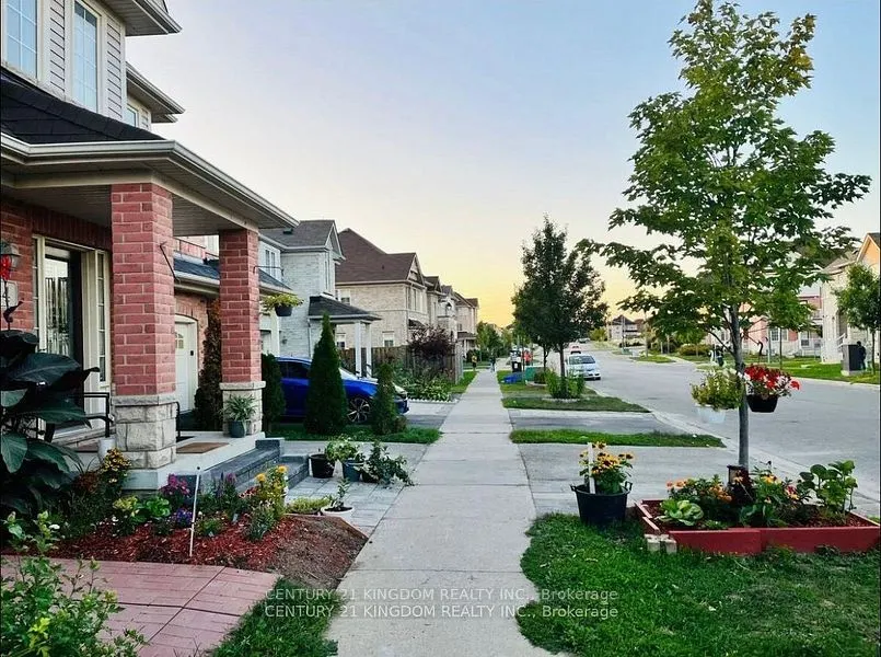 44 Lloydminster Avenue