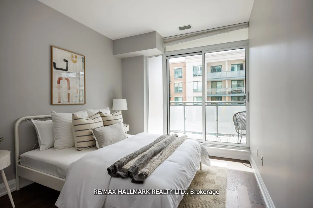 200 Woodbine Avenue, #304