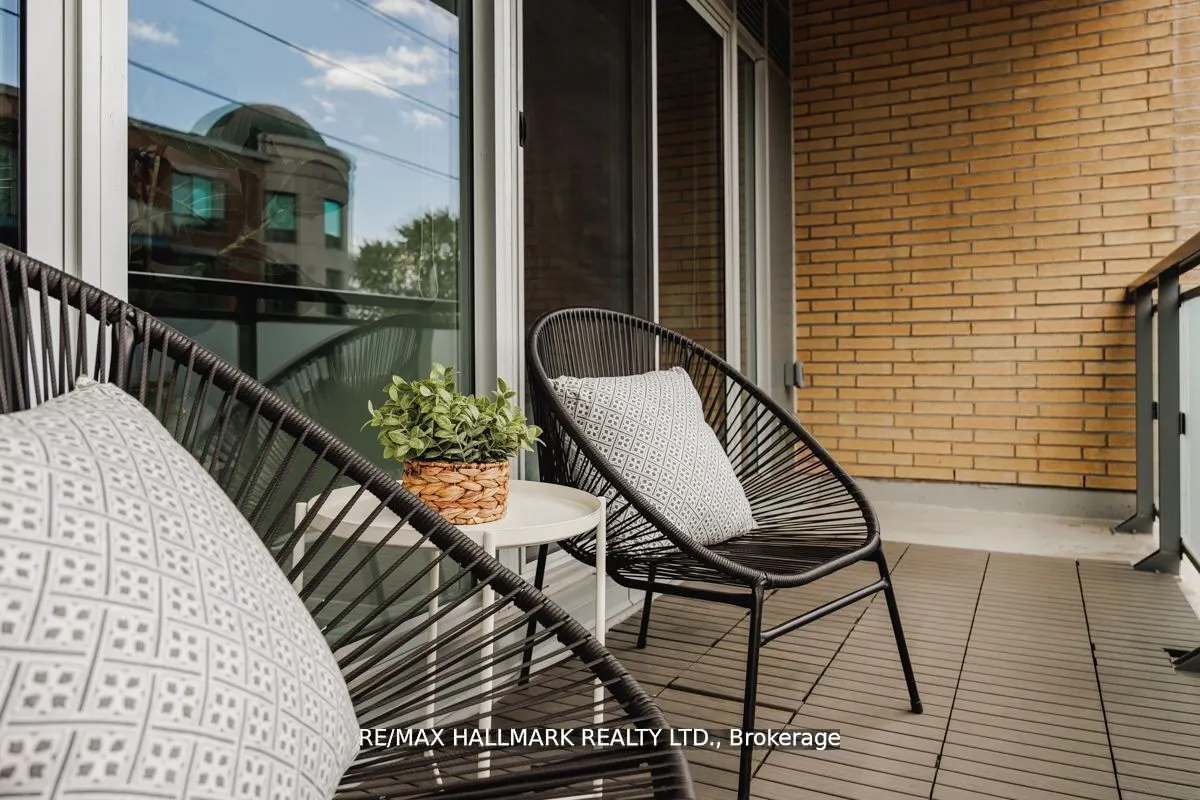 200 Woodbine Avenue, #304