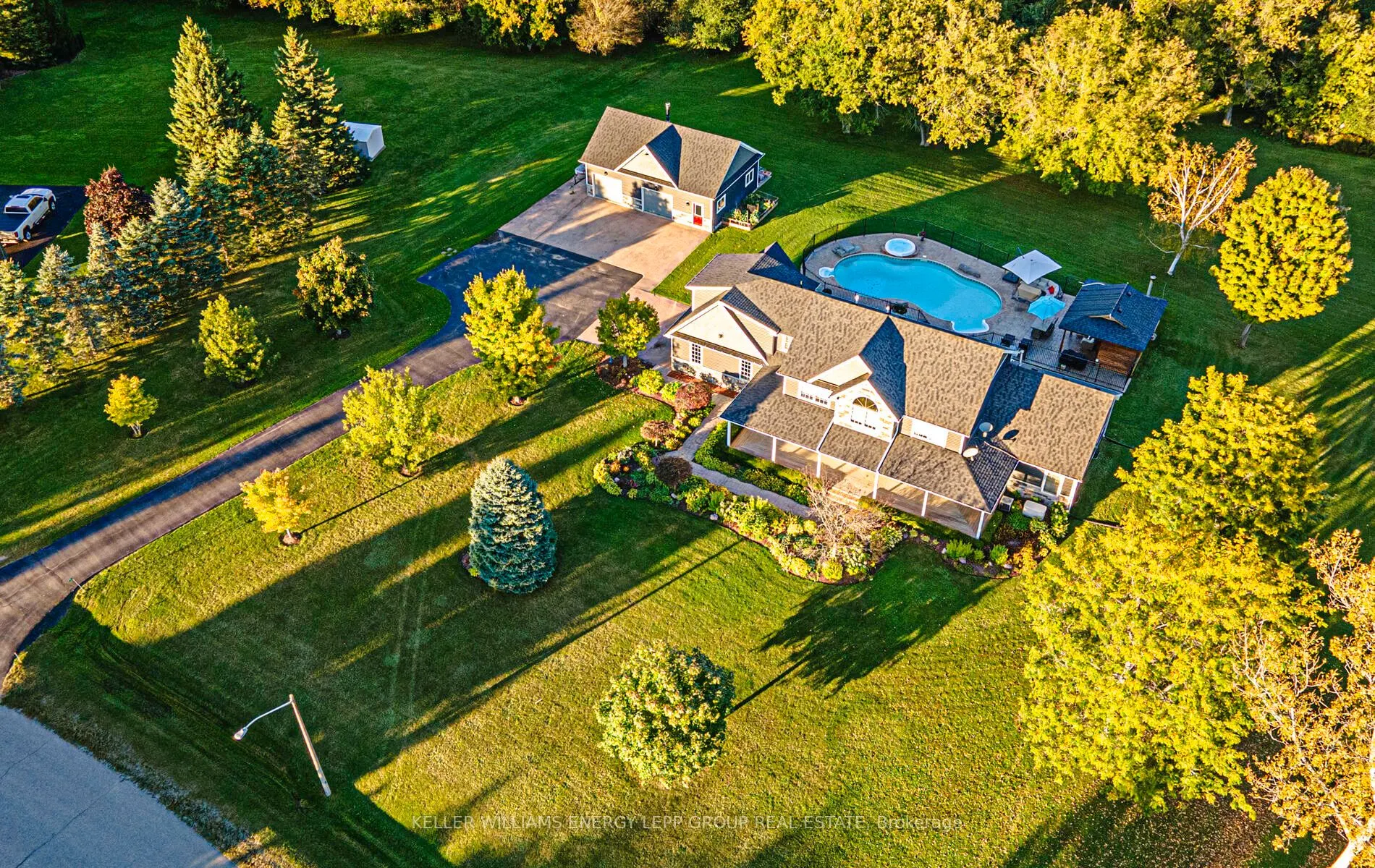 8 Sunny Ridge Trail