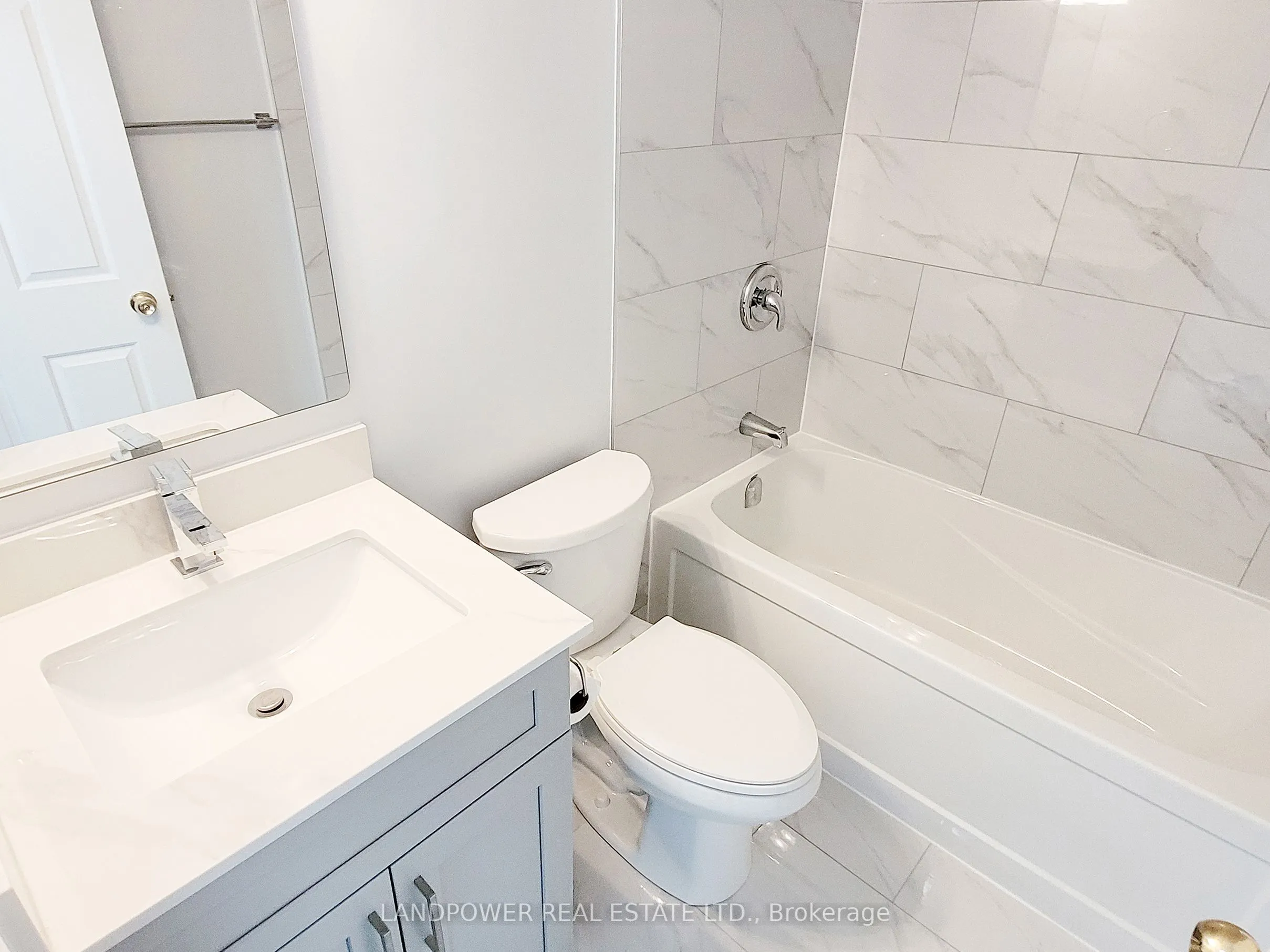 10 Tapscott Road, #1011