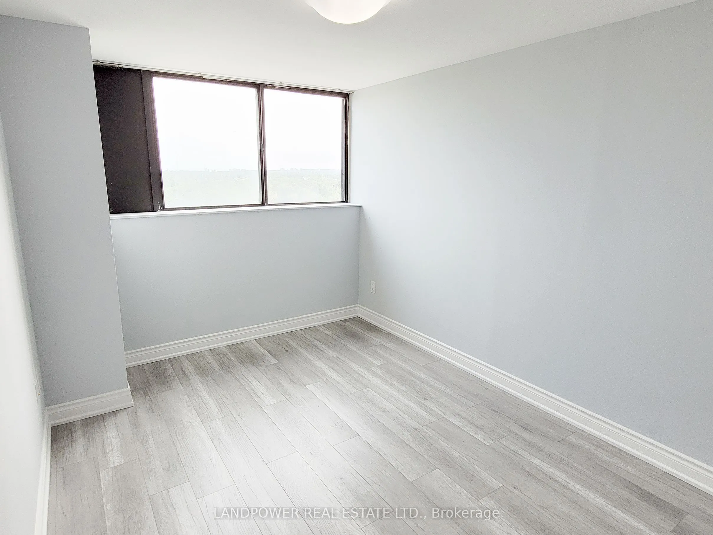 10 Tapscott Road, #1011