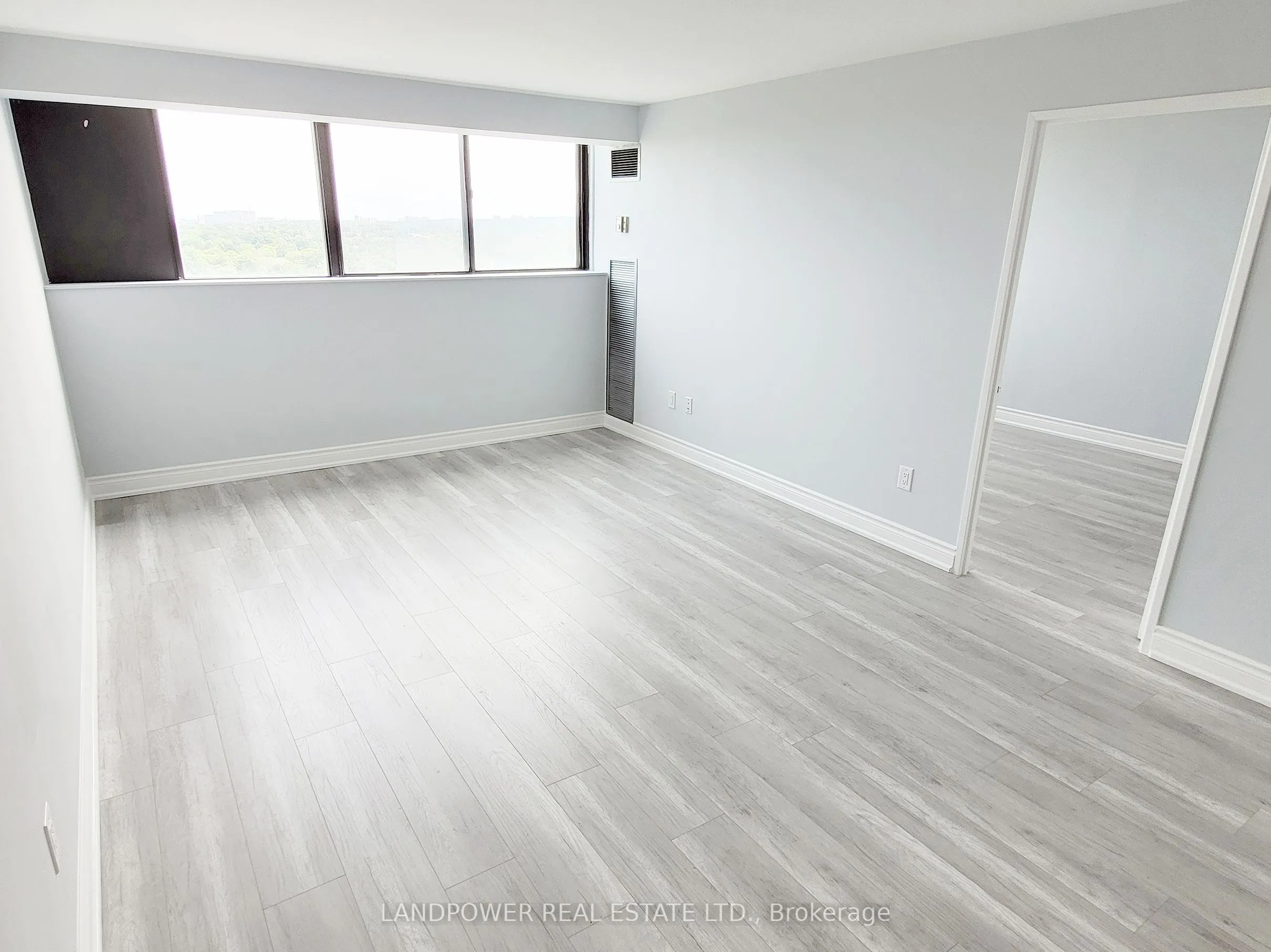 10 Tapscott Road, #1011