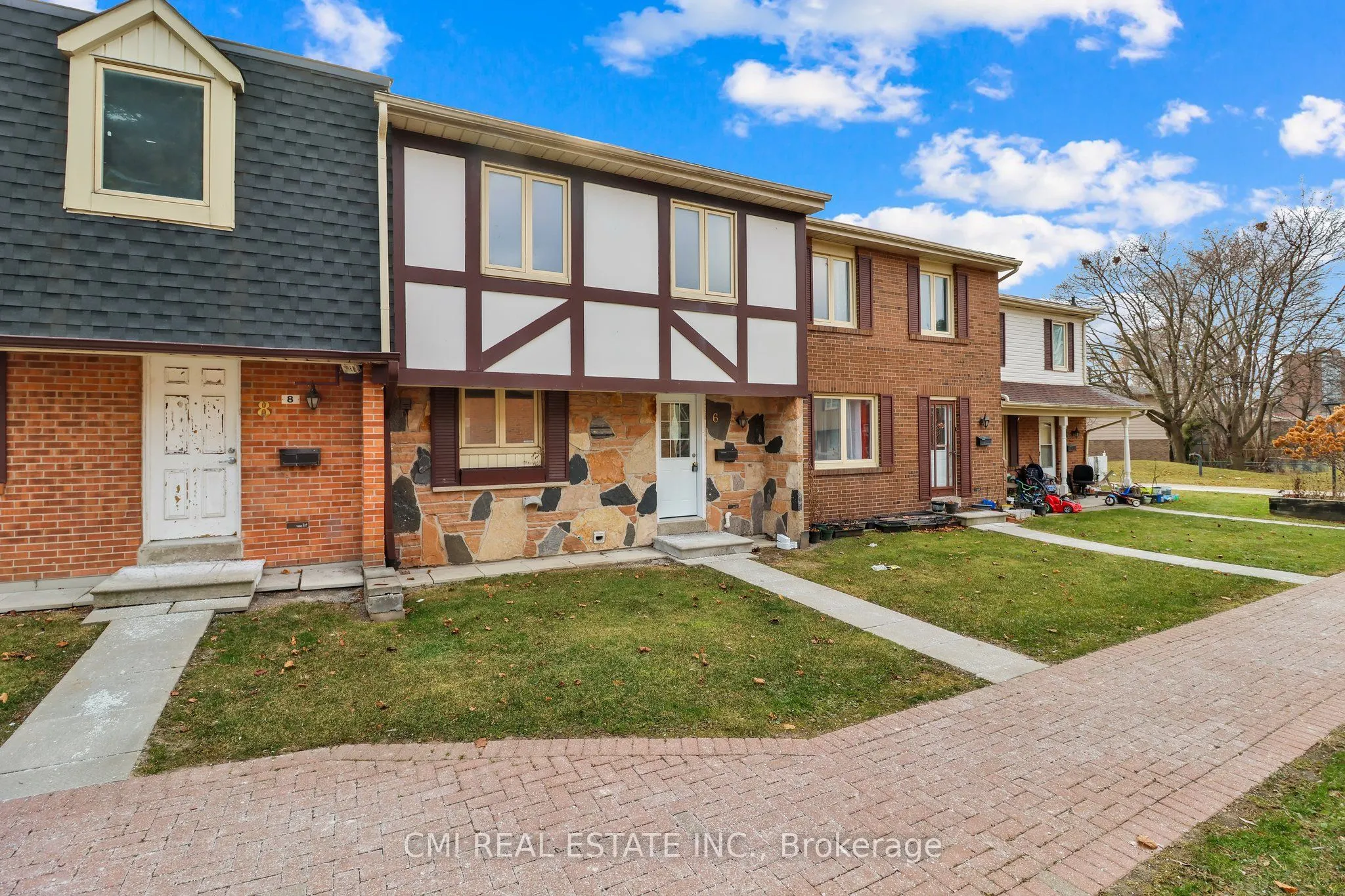 270 TIMBERBANK Boulevard, #6