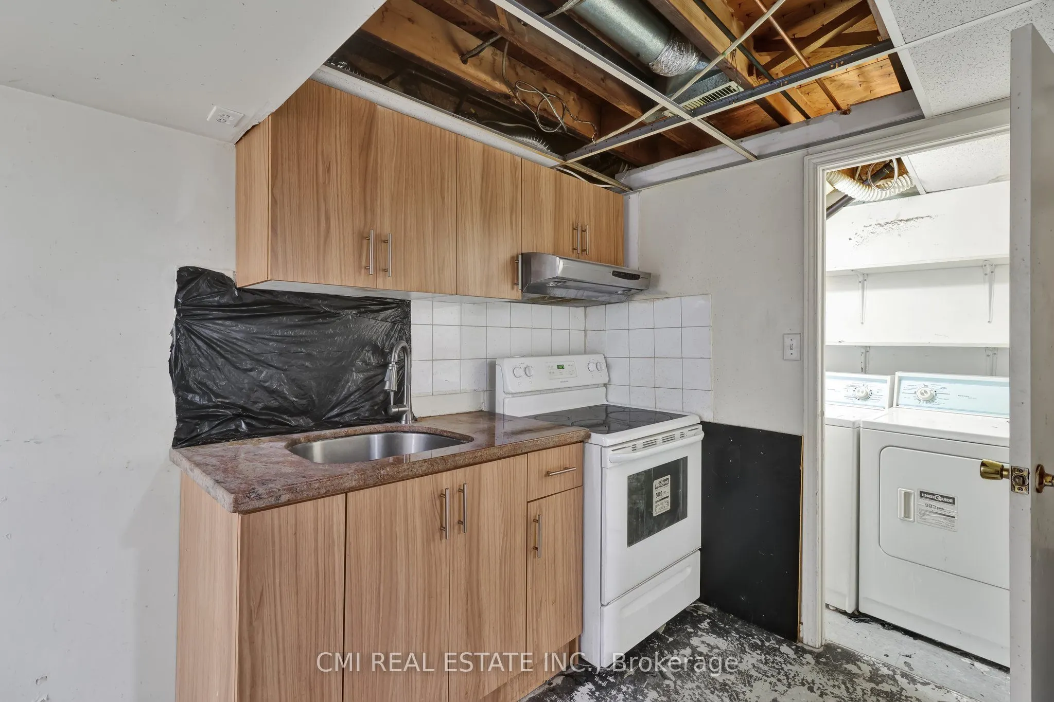 270 TIMBERBANK Boulevard, #6