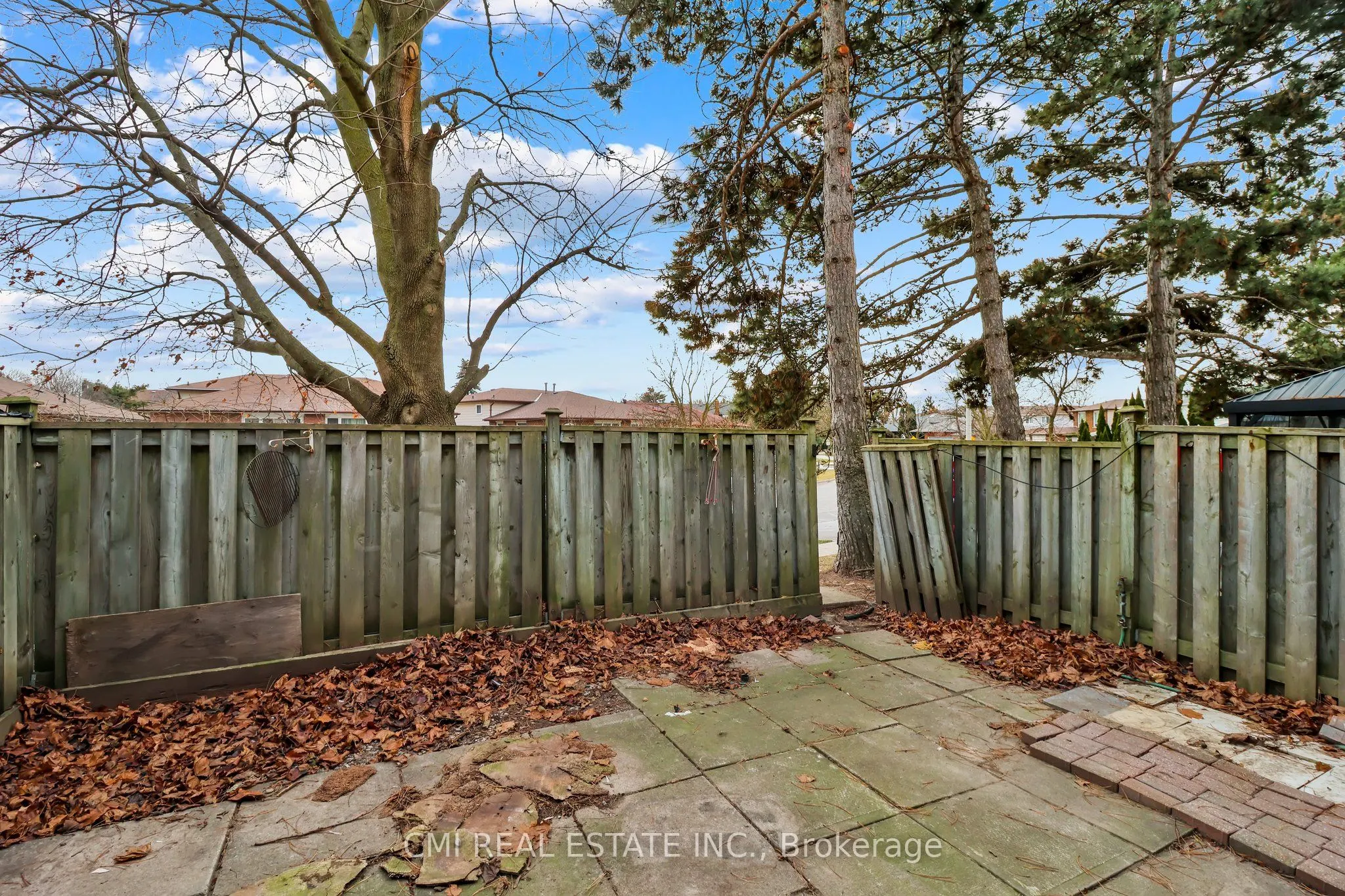 270 TIMBERBANK Boulevard, #6