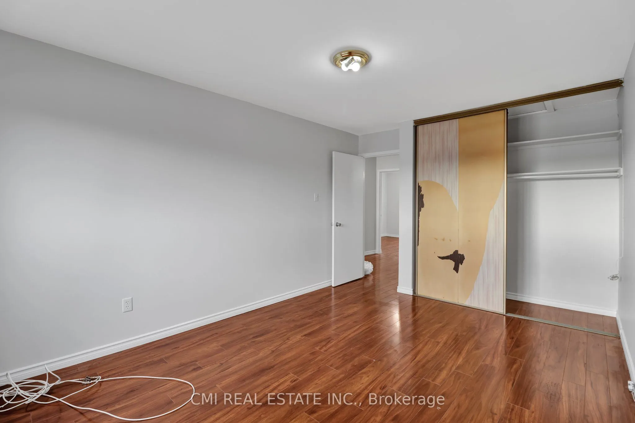 270 TIMBERBANK Boulevard, #6