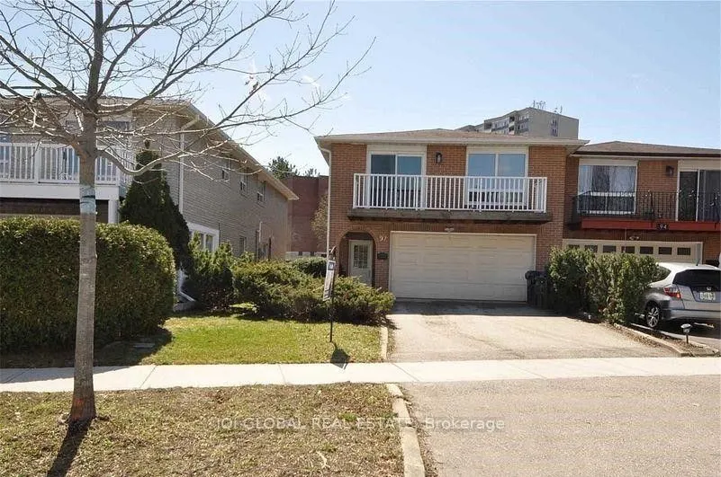 92 Heatherside Drive, #Main
