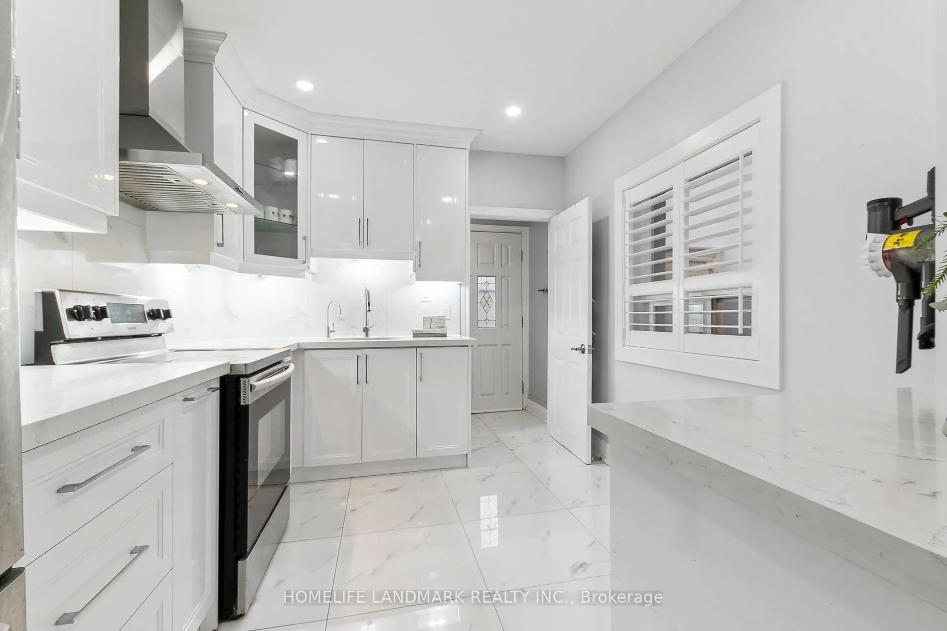 35 Wallington Avenue