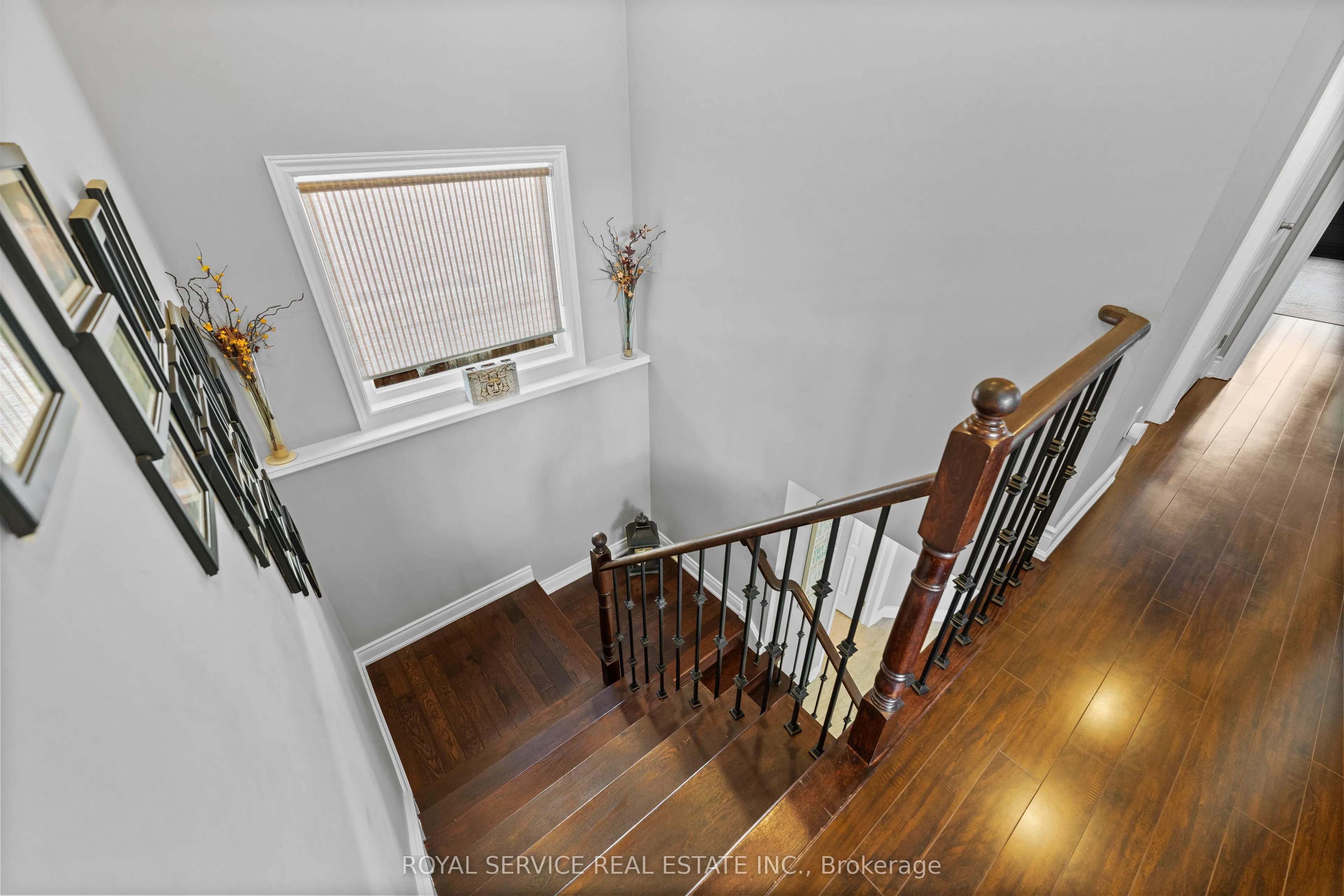 49 Farncomb Crescent