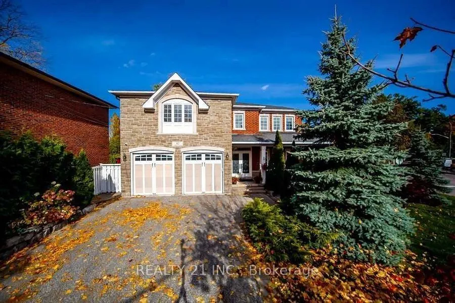92 Hill Crescent