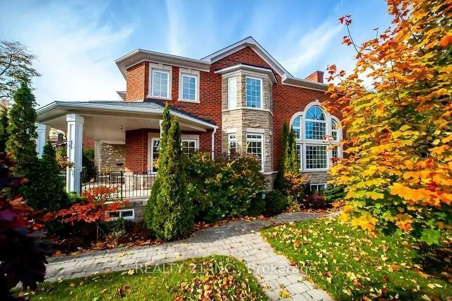 92 Hill Crescent