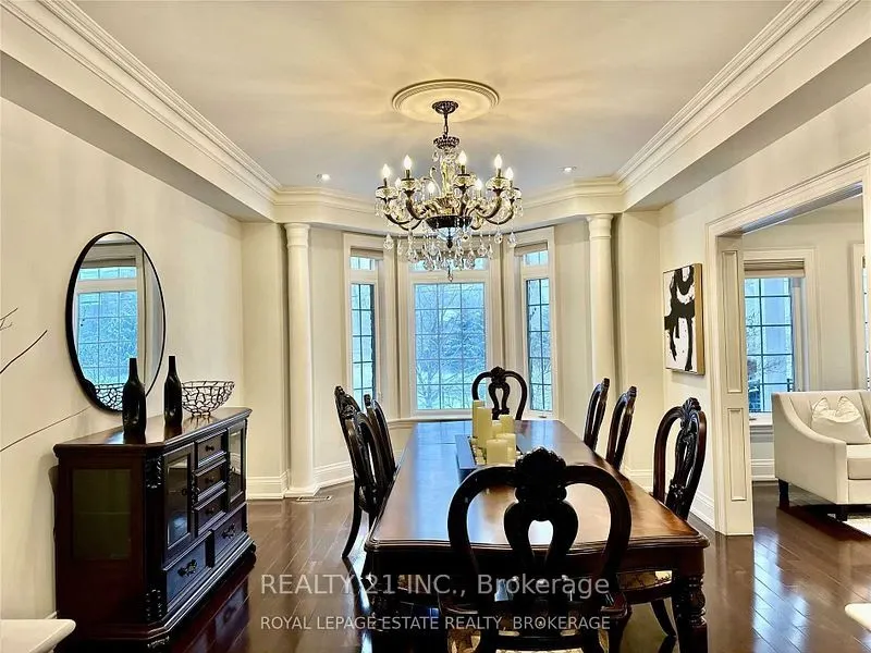 92 Hill Crescent