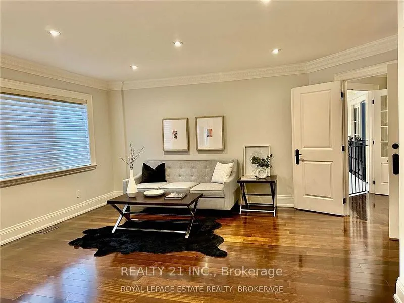 92 Hill Crescent