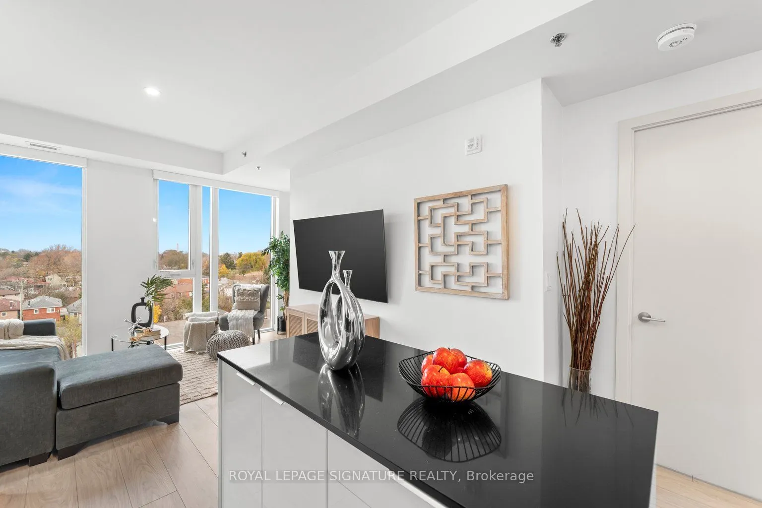 90 Glen Everest Road, #701