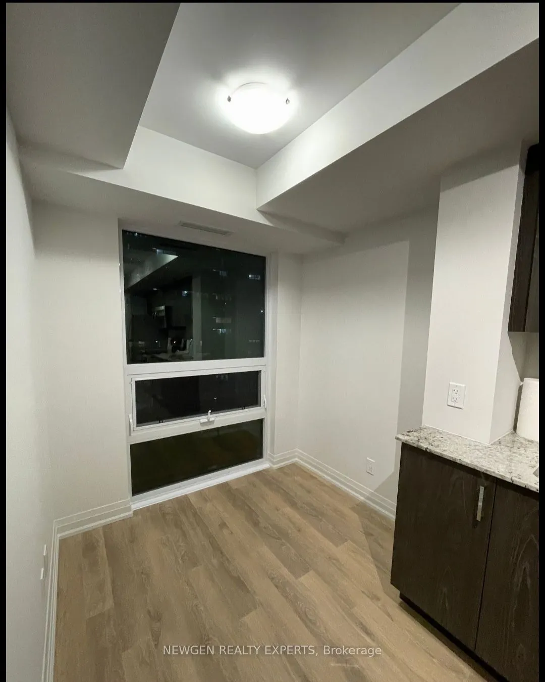 20 Meadowglen Place, #627