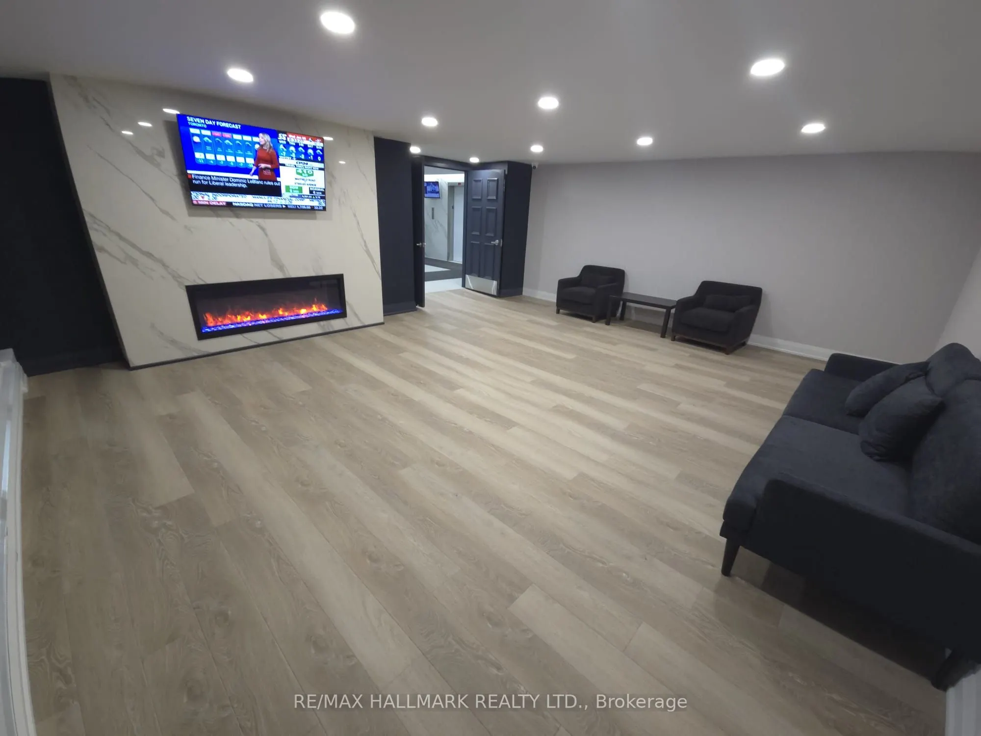 2550 Pharmacy Avenue #1206