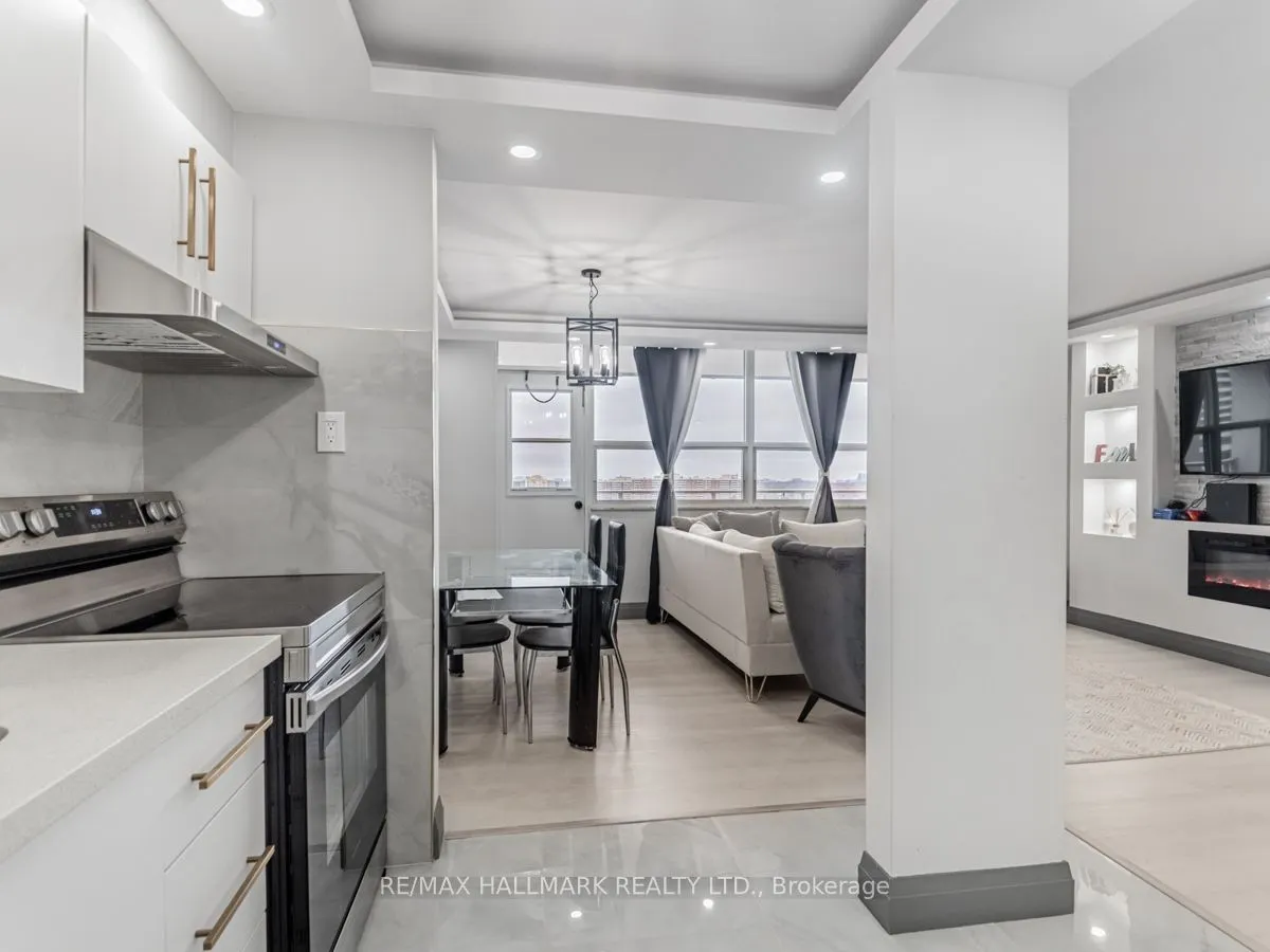 2550 Pharmacy Avenue #1206
