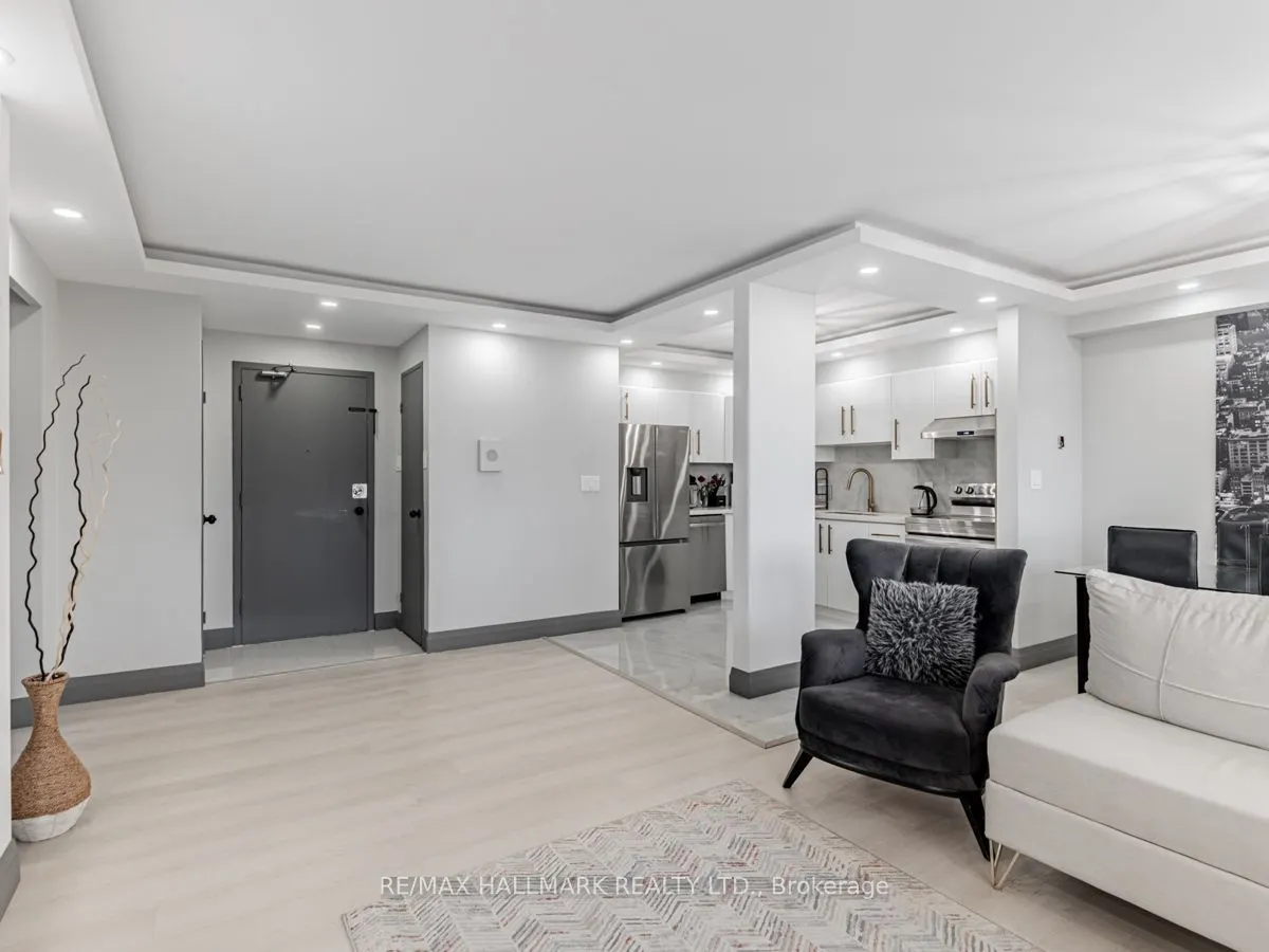 2550 Pharmacy Avenue #1206