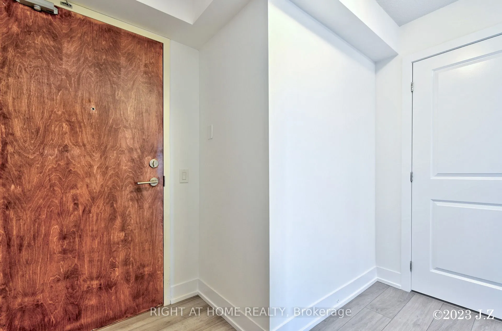 1215 Bayly Street, #1109