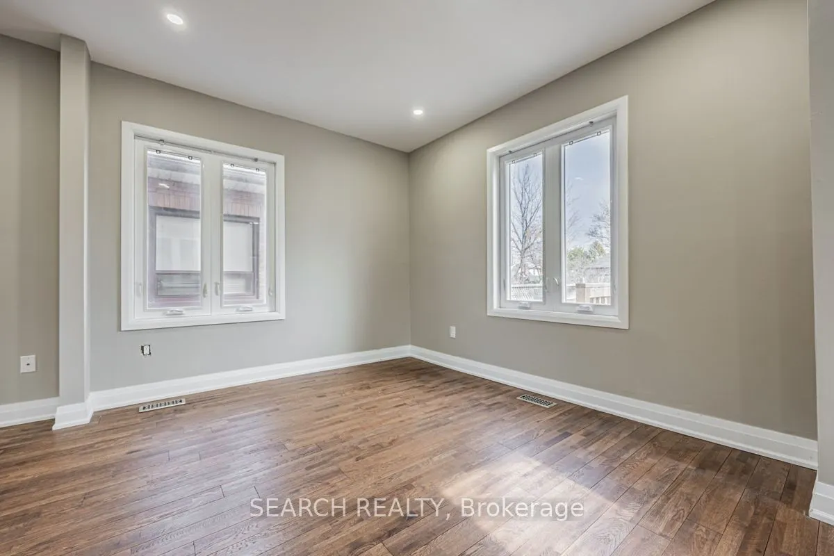 201 Ritson Road S