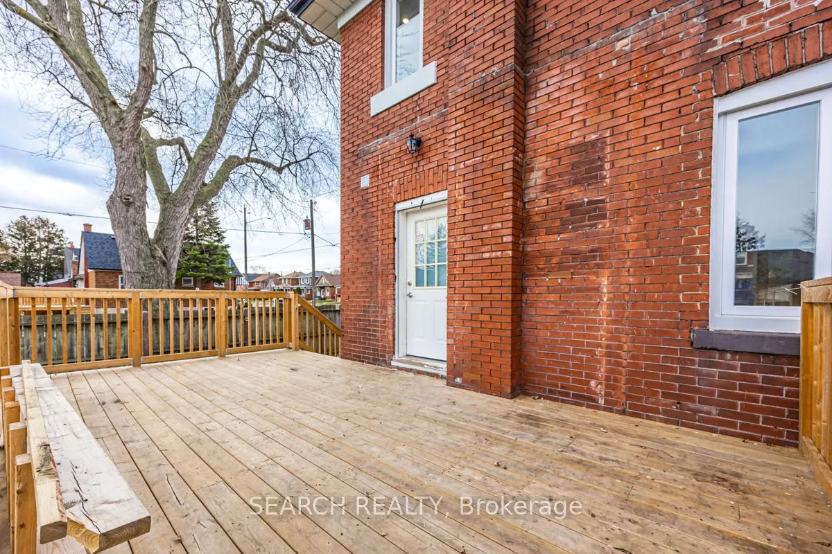 201 Ritson Road S