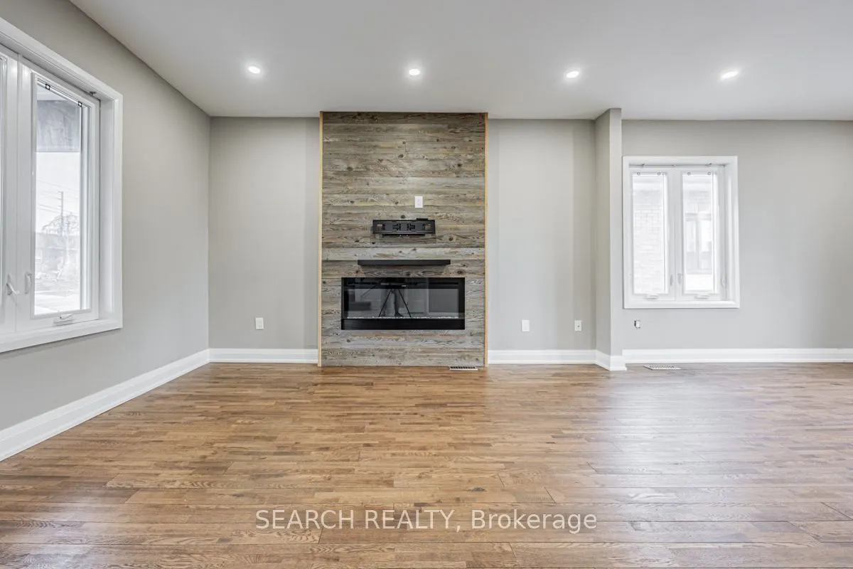 201 Ritson Road S