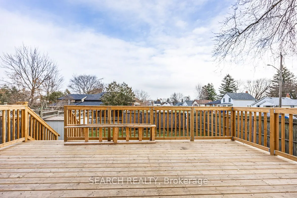 201 Ritson Road S
