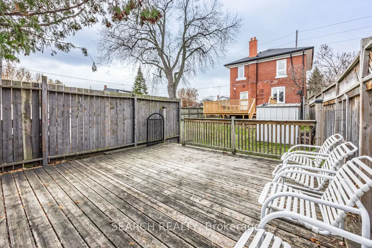 201 Ritson Road S