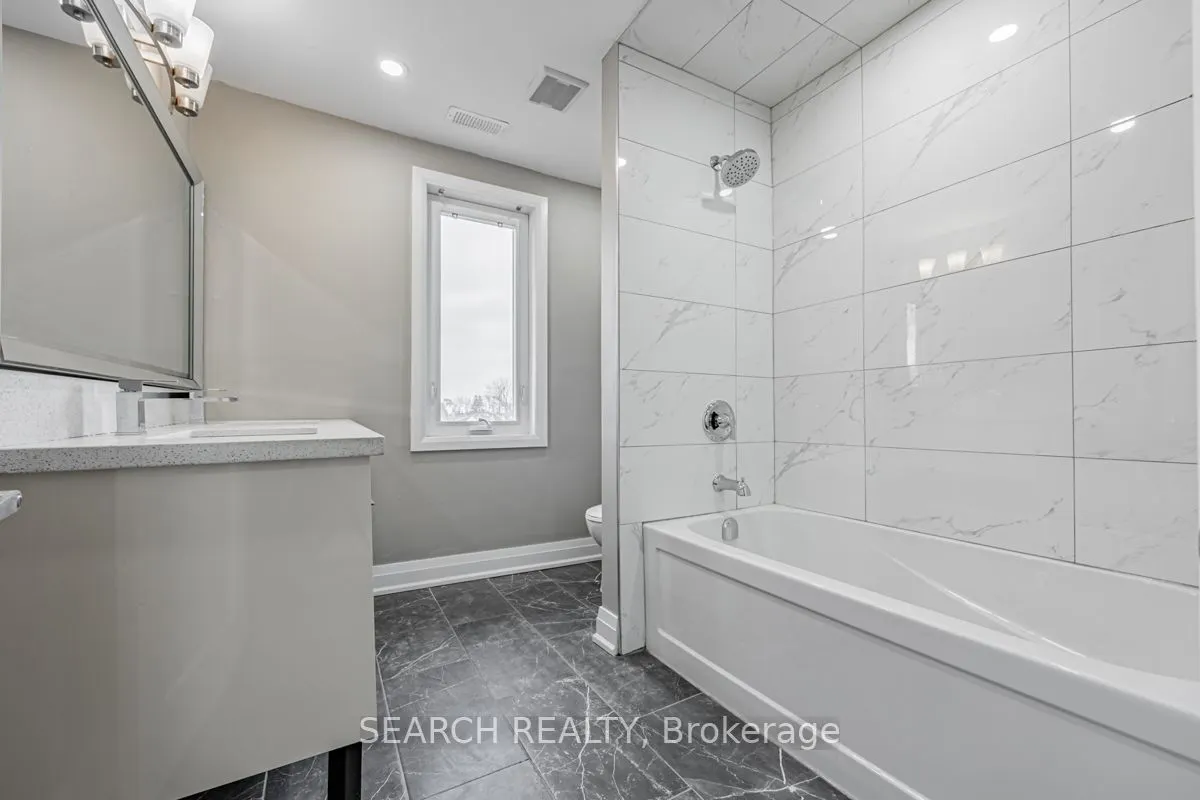 201 Ritson Road S