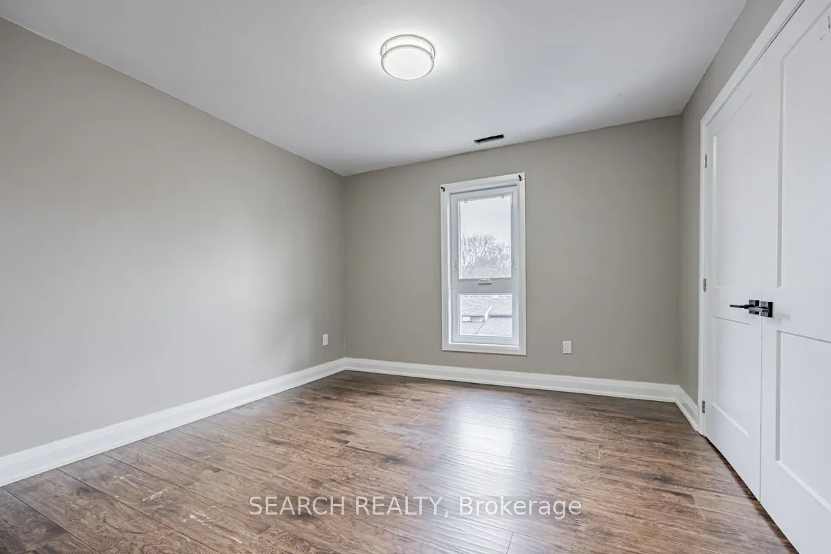 201 Ritson Road S