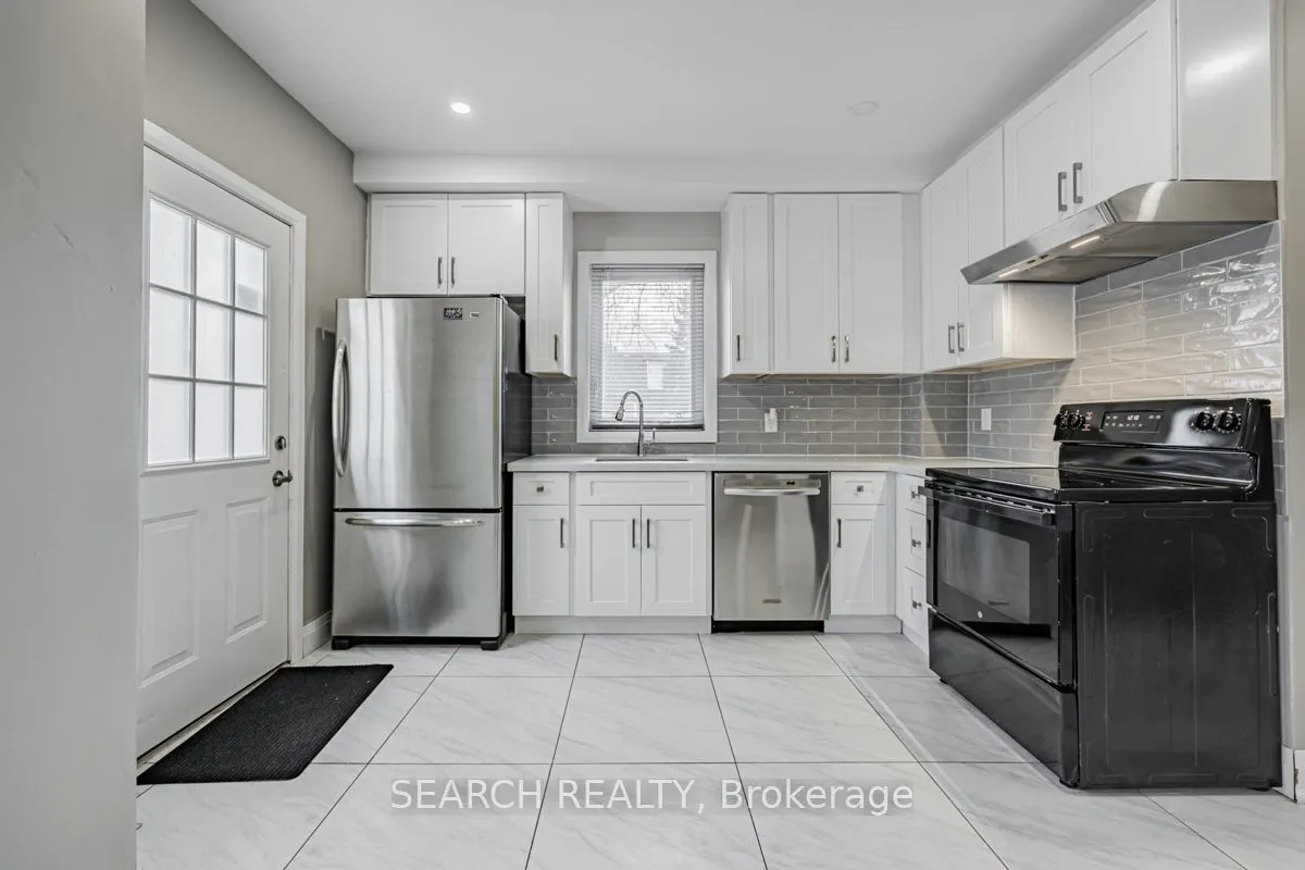 201 Ritson Road S